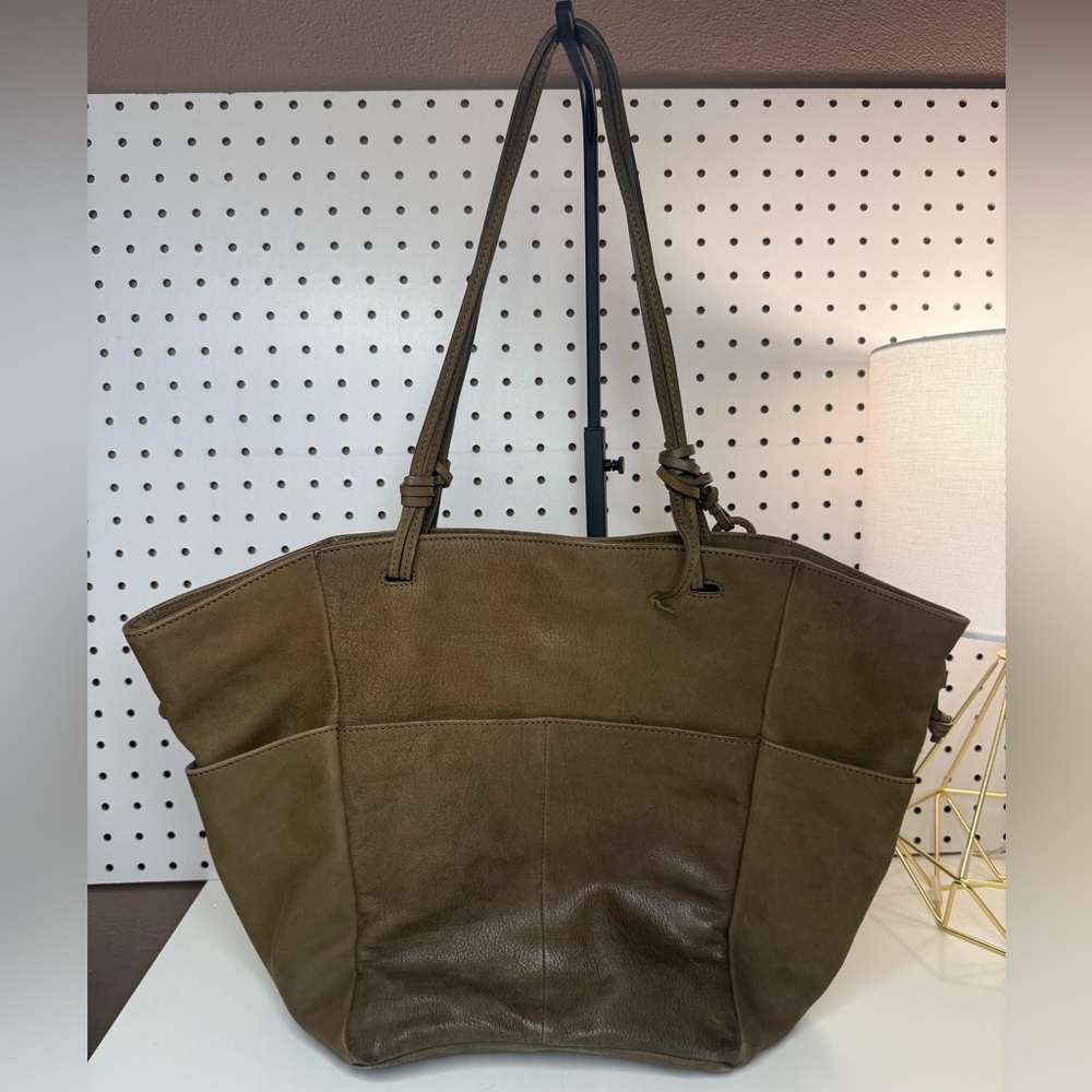 Lucky Brand Green Leather Shoulder Bag/Tote - Picture 7 of 16